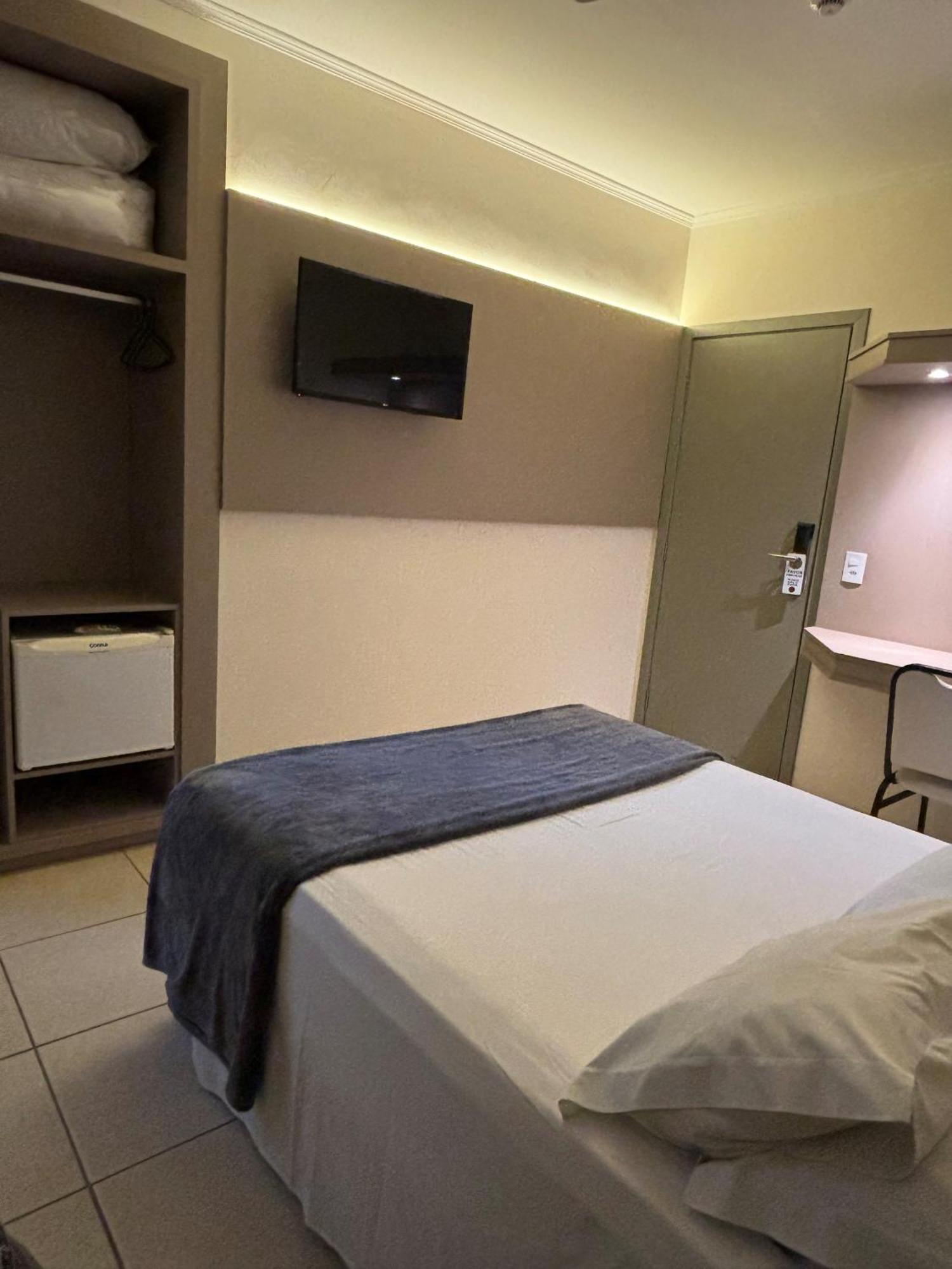 Hotel Roda D'Agua Andradina Pokoj fotografie