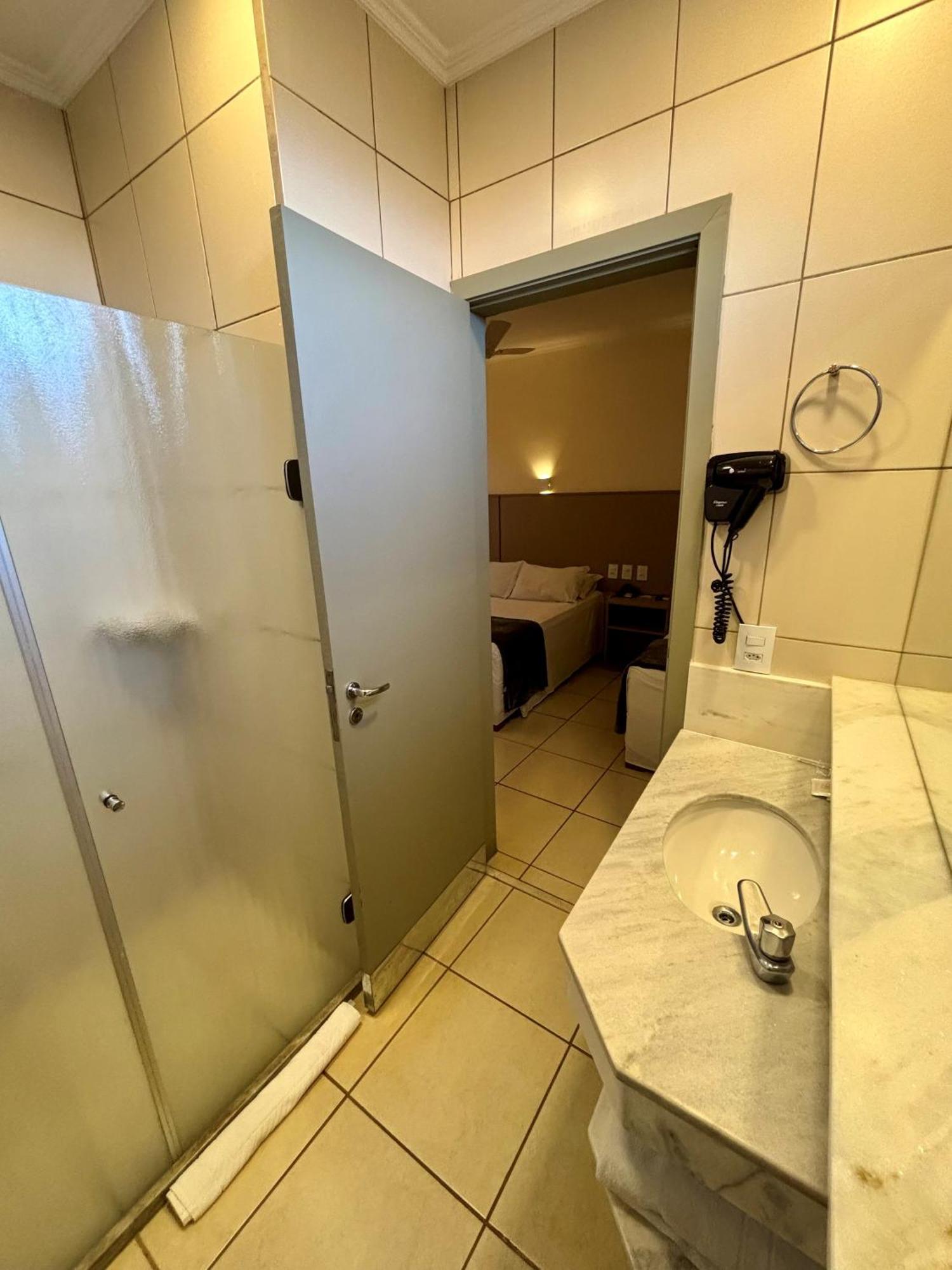 Hotel Roda D'Agua Andradina Pokoj fotografie