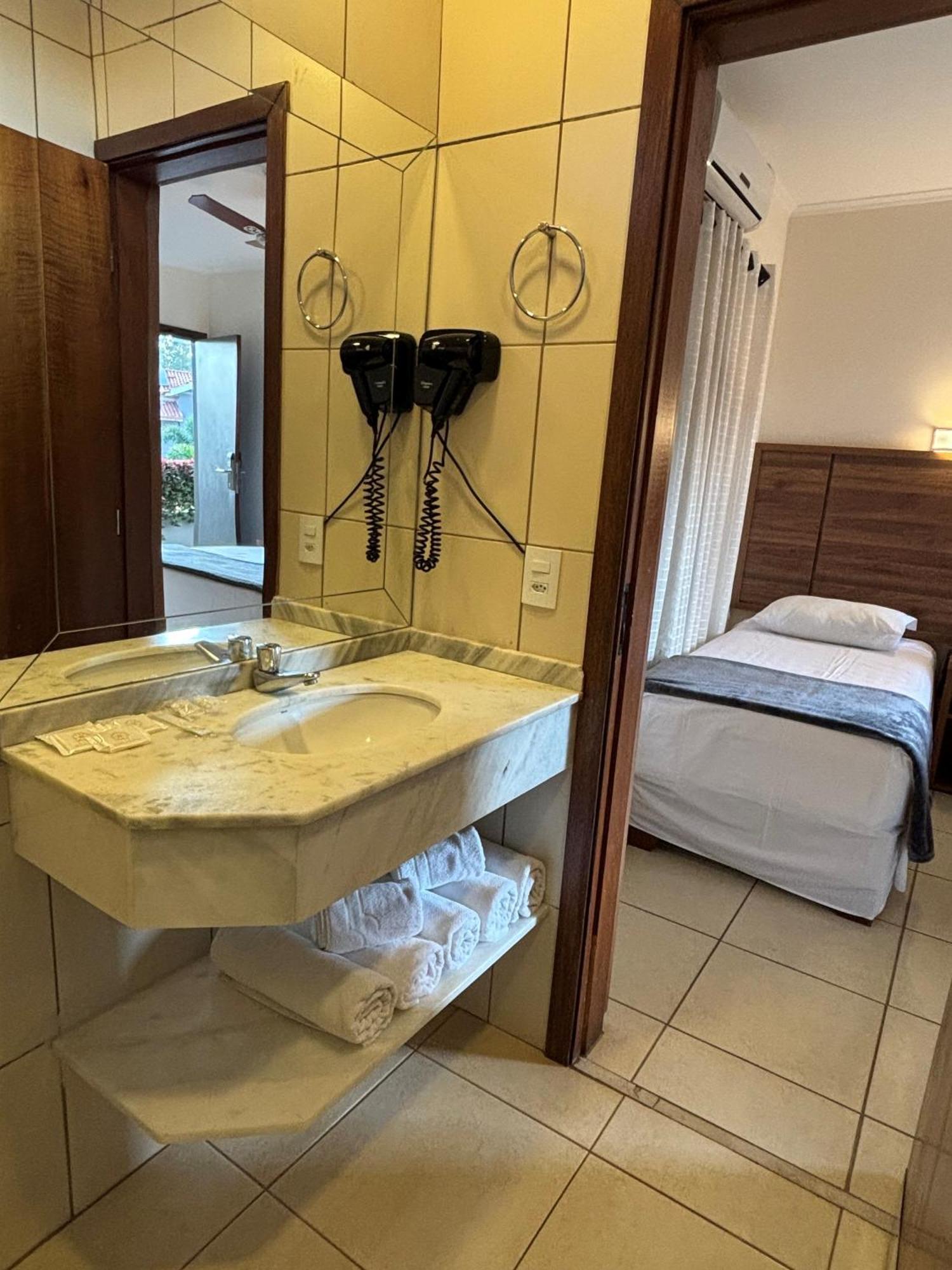 Hotel Roda D'Agua Andradina Pokoj fotografie